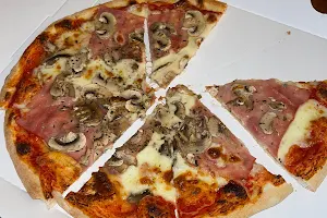 Pizza Di Beqo image