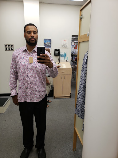 Clothing Store «K&G Fashion Superstore», reviews and photos, 5802 E Virginia Beach Blvd #108, Norfolk, VA 23502, USA