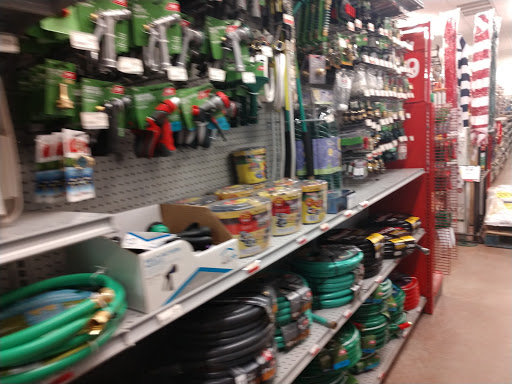 Hardware Store «Oakhurst Ace Hardware», reviews and photos, 9137 Oakhurst Rd, Seminole, FL 33776, USA