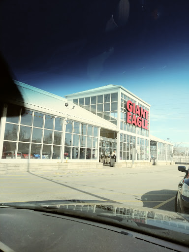 Supermarket «Giant Eagle Supermarket», reviews and photos, 14100 Detroit Ave, Lakewood, OH 44107, USA
