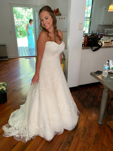 Bridal Shop «Bridal Gallery By Yvonne», reviews and photos, 895 New Loudon Rd, Latham, NY 12110, USA