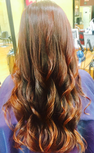 Hair Salon «The Studio Salon», reviews and photos, 1568 Kingwood Dr, Kingwood, TX 77339, USA