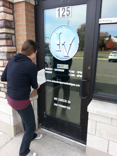 Print Shop «Metro Detroit Printing & Signs», reviews and photos, 12892 Farmington Rd, Livonia, MI 48150, USA