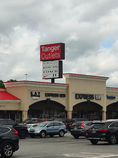 Clothing Store «Old Navy», reviews and photos, 1000 Tanger Dr #203, Locust Grove, GA 30248, USA