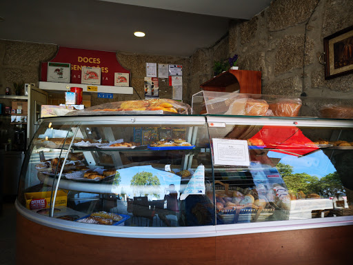 Pastelaria Doces Sensações/Casa das Bôlas no Silgueiros, Viseu