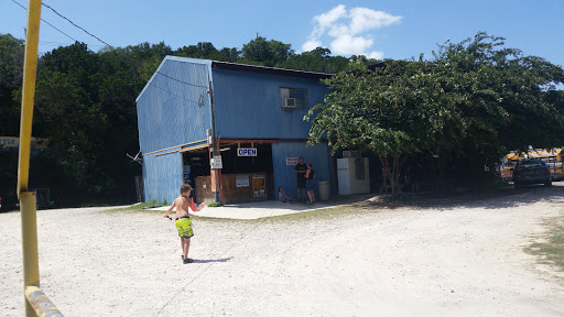 Raft Trip Outfitter «Little Ponderosa River Otfttrs», reviews and photos, 2001 Ponderosa Dr, New Braunfels, TX 78132, USA