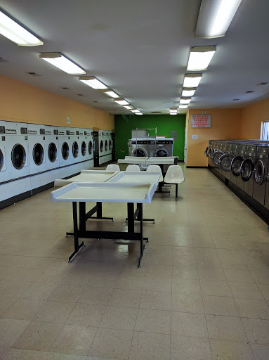 Laundromat «Express Laundry», reviews and photos, 5839 Asheville Hwy, Hendersonville, NC 28791, USA