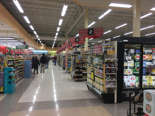 Grocery Store «Hannaford Supermarket», reviews and photos, 11 Milton Rd, Rochester, NH 03867, USA