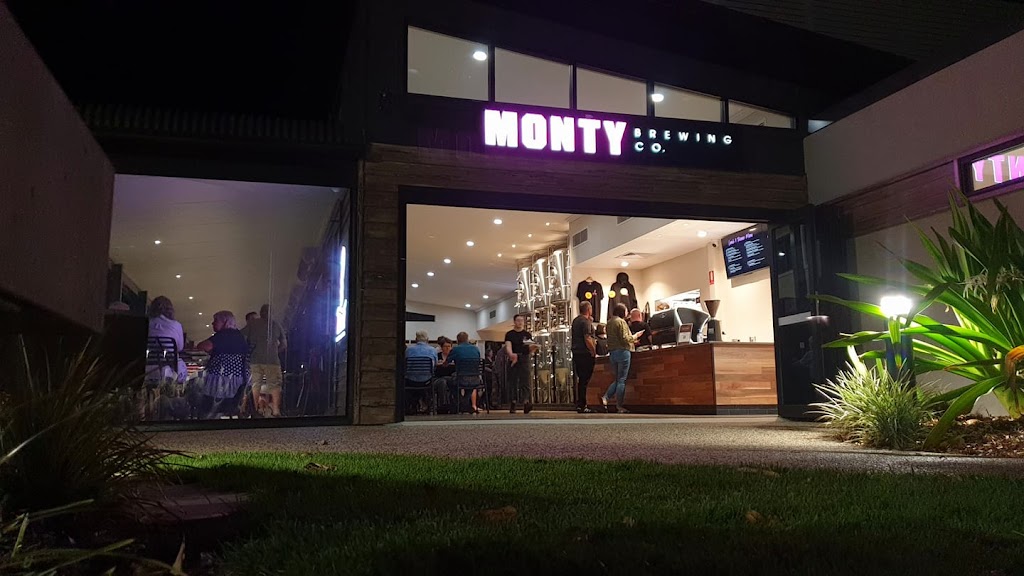 Monty Brewing Co. 4352