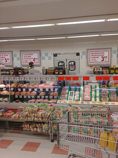Grocery Store «Market Basket», reviews and photos, 212 Lowell Rd, Hudson, NH 03051, USA