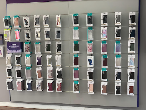 Cell Phone Store «MetroPCS Authorized Dealer», reviews and photos, 12915 Walsingham Rd, Largo, FL 33774, USA