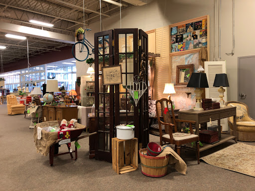 Thrift Store «Ditto Upscale Resale», reviews and photos, 571 E 8th St, Holland, MI 49423, USA