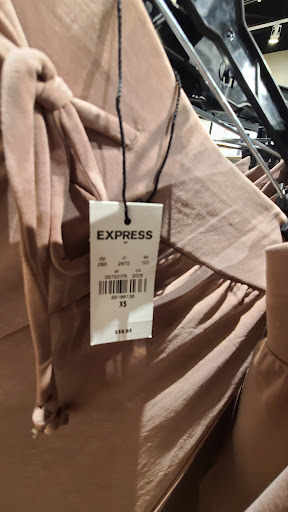 Clothing Store «Express», reviews and photos, 1675 W 49th St, Hialeah, FL 33012, USA