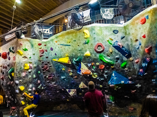 Gym «Hangar 18 Indoor Climbing Gym - Upland», reviews and photos, 256 E Stowell St, Upland, CA 91786, USA