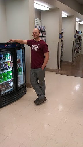 Thrift Store «Puyallup Goodwill», reviews and photos, 1200 4th St NW, Puyallup, WA 98371, USA