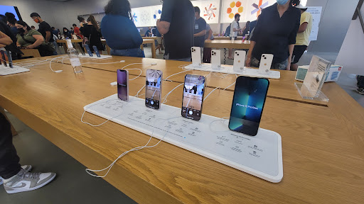 Computer Store «Apple Los Cerritos», reviews and photos, 242 Los Cerritos Center, Cerritos, CA 90703, USA