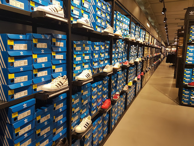 adidas Outlet Store - Zug