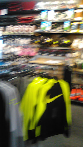 Shoe Store «Hibbett Sports», reviews and photos, 5907 Trussville Crossings Pkwy #101, Birmingham, AL 35235, USA