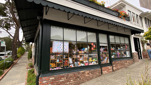 Diggidy Dog, Ocean Ave & Monte Verde St, Carmel-By-The-Sea, CA 93923, USA, 