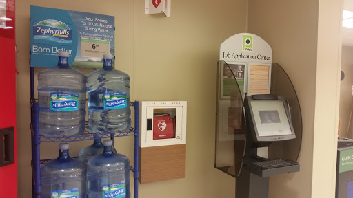 Supermarket «Publix Super Market at Holiday Centre», reviews and photos, 4701 Sunray Dr, Holiday, FL 34690, USA