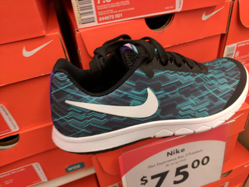 Shoe Store «Shoe Carnival», reviews and photos, 3608 Marketplace Blvd, East Point, GA 30344, USA