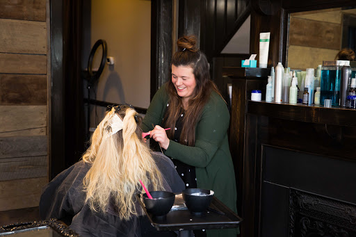 Hair Salon «Unruli Aveda Salon», reviews and photos, 121 3rd Ave N, Franklin, TN 37064, USA