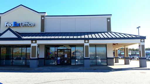 Print Shop «FedEx Office Print & Ship Center», reviews and photos, 1630 Scenic Hwy S, Snellville, GA 30078, USA