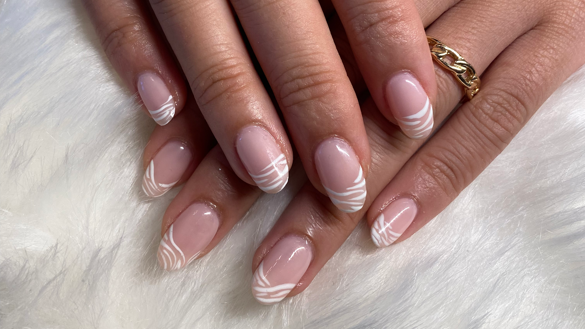 Luxurious Nails