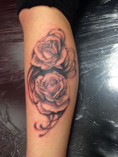 Tattoo Shop «Aeterna Tattoo», reviews and photos, 7917 Blue Ash Rd, Cincinnati, OH 45236, USA