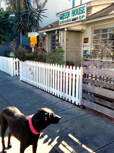 Tobacco Shop «Green House Smoke Shop», reviews and photos, 1428 Abbot Kinney Blvd, Venice, CA 90291, USA