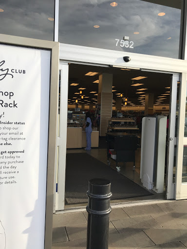 Department Store «Nordstrom Rack Edinger Plaza», reviews and photos, 7532 Edinger Ave, Huntington Beach, CA 92647, USA