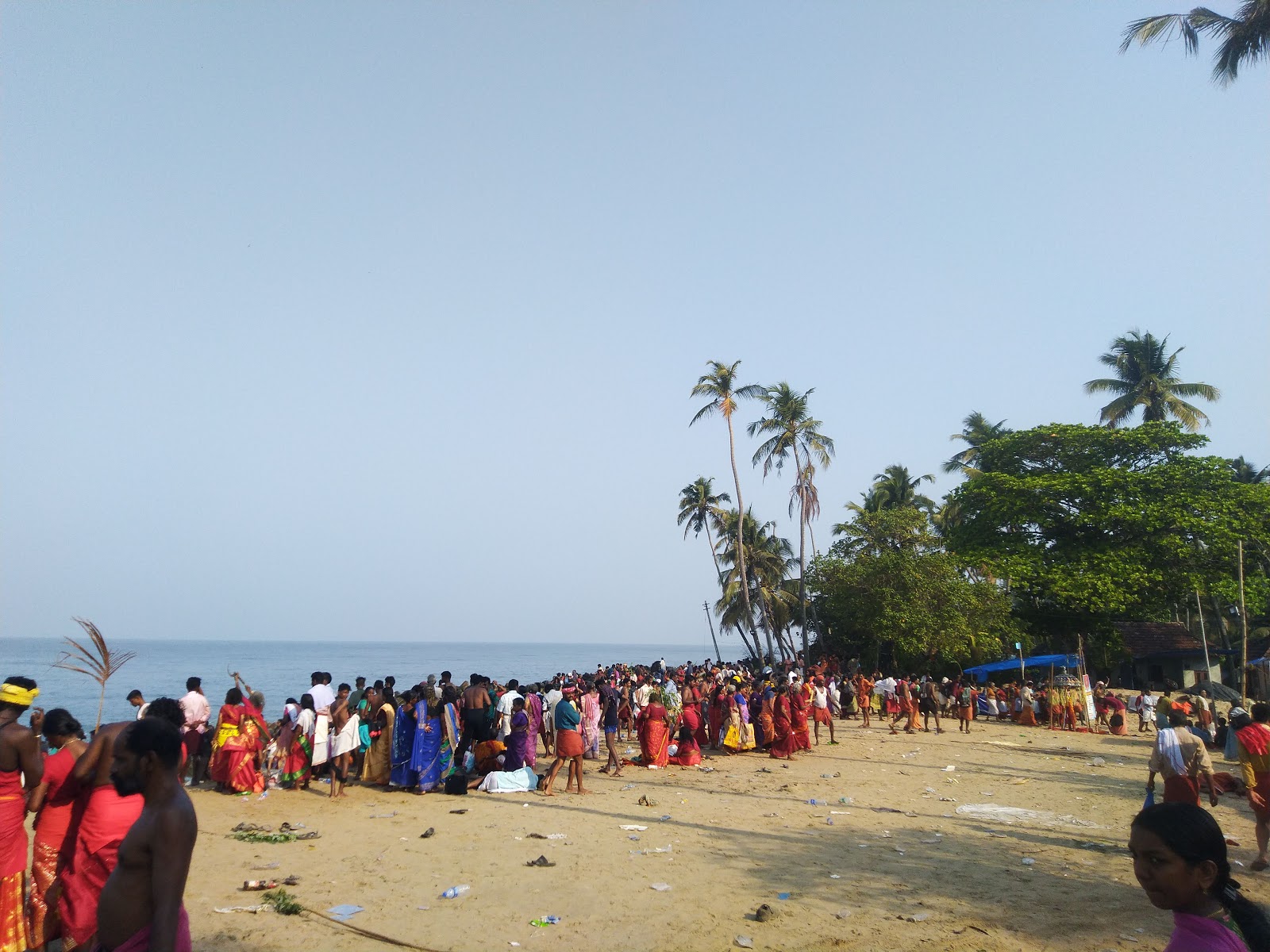 Φωτογραφία του Puthiya Beach - δημοφιλές μέρος μεταξύ λάτρεις της χαλάρωσης