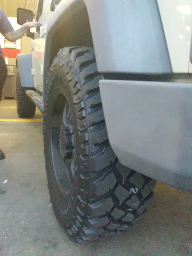 Tire Shop «Firestone Complete Auto Care», reviews and photos, 401 S Brand Blvd, Glendale, CA 91204, USA