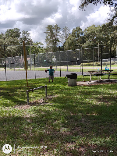 Community Center «Masaryktown Community Center», reviews and photos, 539 Lincoln Ave, Masaryktown, FL 34604, USA