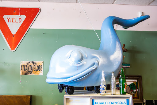 Thrift Store «Pocket Change Thrift, Antiques, and re-purpose store», reviews and photos, 1300 E State St, Alliance, OH 44601, USA