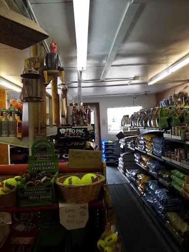 Animal Feed Store «Curve Feed & Supply», reviews and photos, 6750 W Mississippi Ave, Lakewood, CO 80226, USA