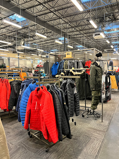 Camping Store «REI», reviews and photos, 6281 W 135th St, Overland Park, KS 66223, USA