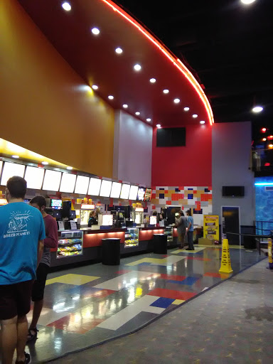 Movie Theater «Regal Cinemas Spotlight 14», reviews and photos, 1100 N Interstate Dr, Norman, OK 73072, USA
