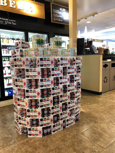 Grocery Store «Market District Supermarket», reviews and photos, 7000 Oxford Dr, Bethel Park, PA 15102, USA