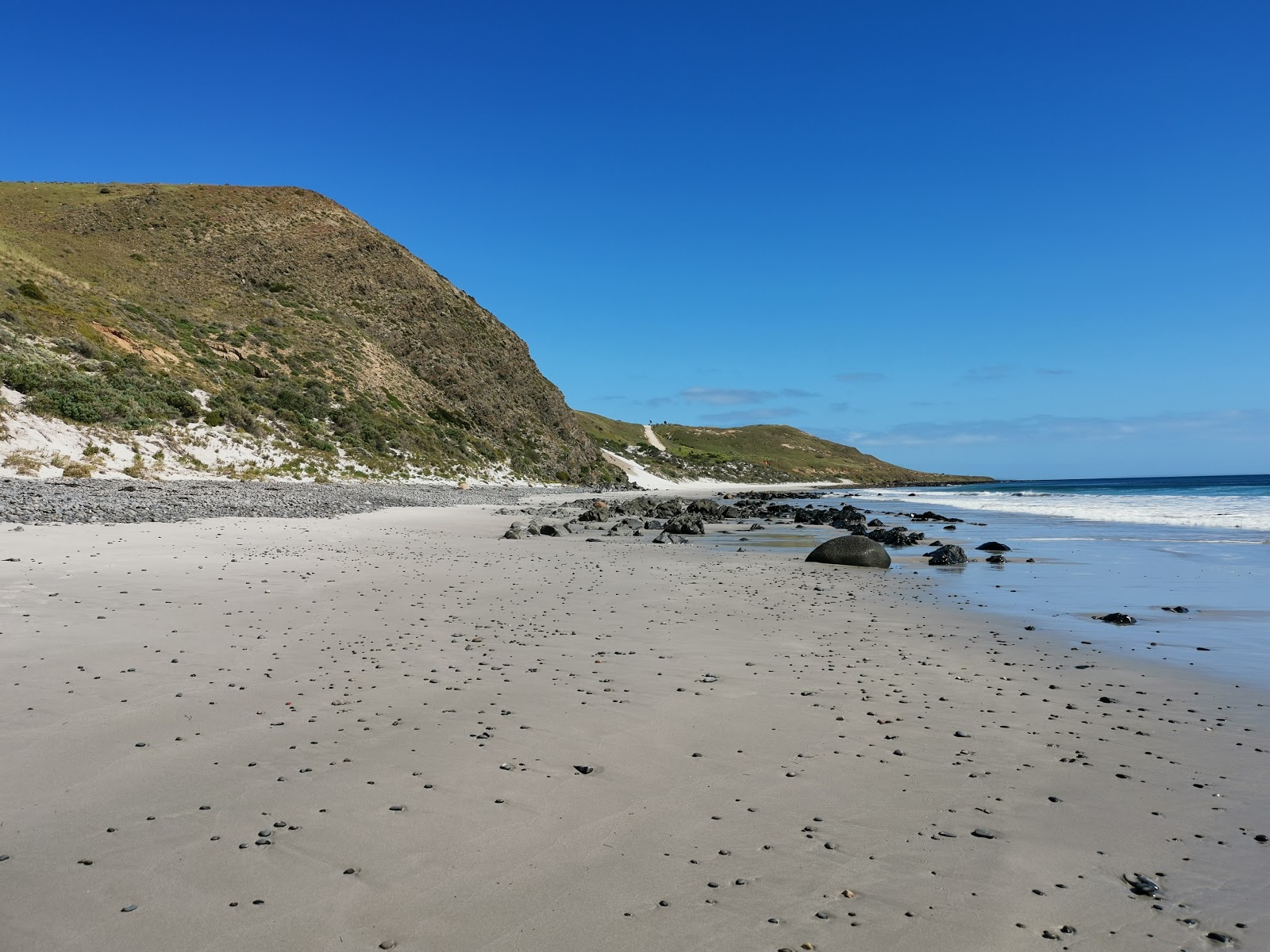 Morgans Beach'in fotoğrafı düz ve uzun ile birlikte