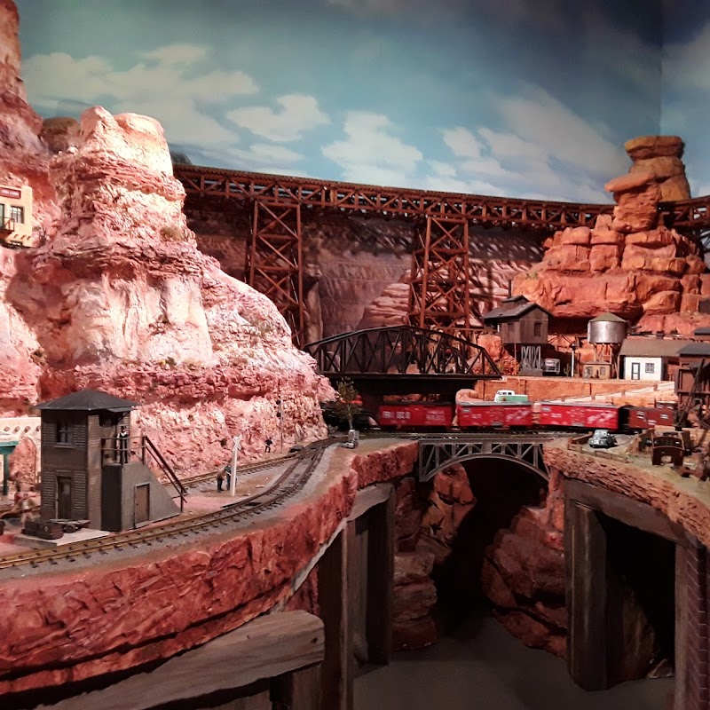 TrainTopia In The Frisco Discovery Center