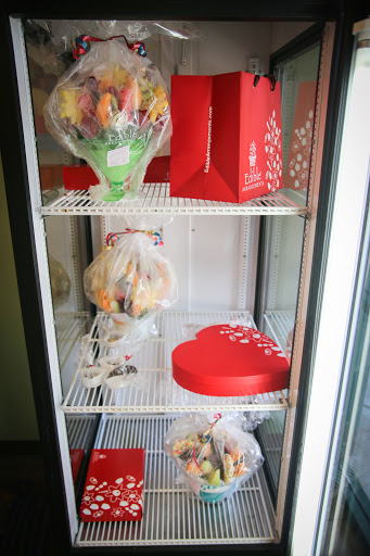Gift Shop «Edible Arrangements», reviews and photos, 7119 Elk Grove Blvd STE 129, Elk Grove, CA 95758, USA
