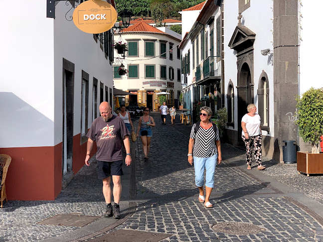 Largo do Poço 10, 9000-017 Câmara de Lobos