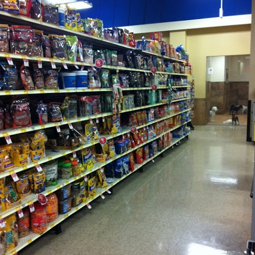 Pet Supply Store «PetSmart», reviews and photos, 6655 W Grand Ave, Chicago, IL 60707, USA