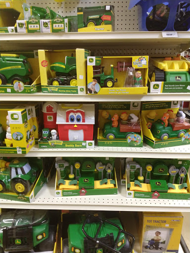 Farm Equipment Supplier «Tarwater Farm & Home Supply», reviews and photos, 4107 NW Topeka Blvd, Topeka, KS 66617, USA