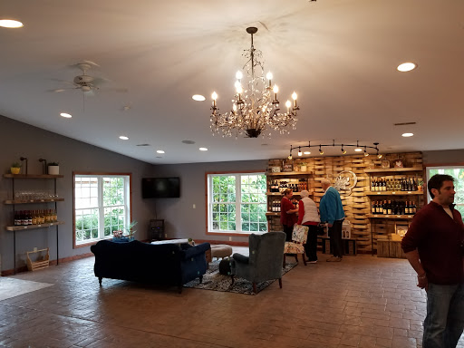 Winery «Leonard Oakes Estate Winery», reviews and photos, 10609 Ridge Rd, Medina, NY 14103, USA