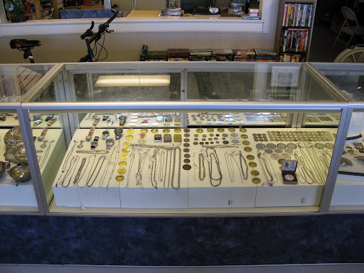 Financial Institution «Opplemans Trading & Exchange Co. (Pawn Shop)», reviews and photos, 17037 Ecorse Rd, Allen Park, MI 48101, USA