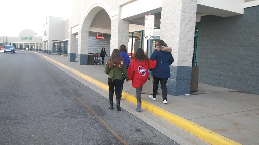 Pet Supply Store «Petco Animal Supplies», reviews and photos, 5239 Harvey St, Norton Shores, MI 49444, USA