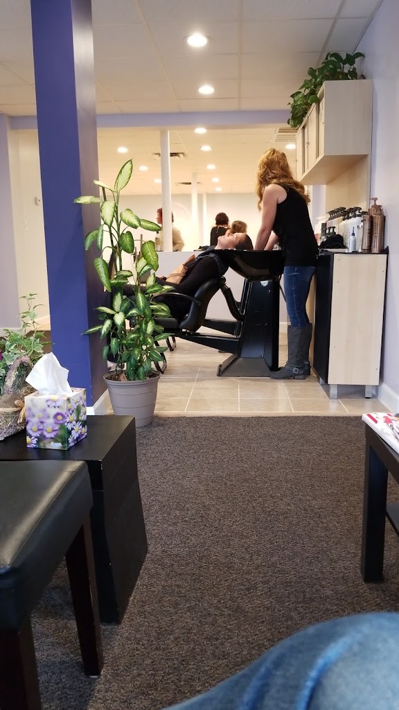 Hamilton Hair Studio 01748