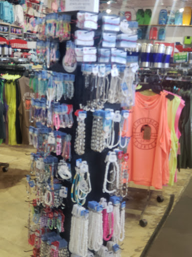 Beach Clothing Store «WINGS Beachwear - St Pete Beach #305», reviews and photos, 6705 Gulf Blvd, St Pete Beach, FL 33706, USA